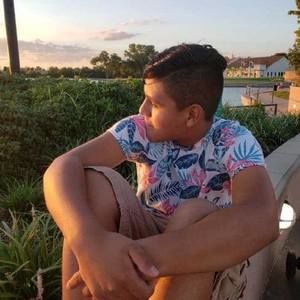 Meet your Posher, Emiliano